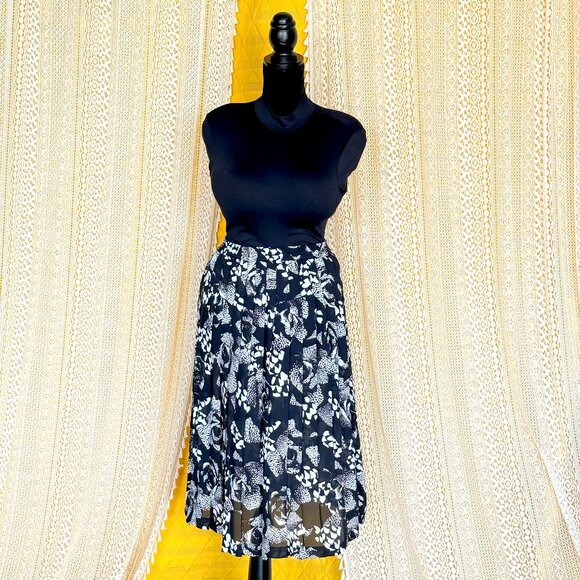 Vintage Alfred Dunner Sheer Black and White Rose Blouse & Skirt Set Size 8 & 10 - Picture 4 of 17